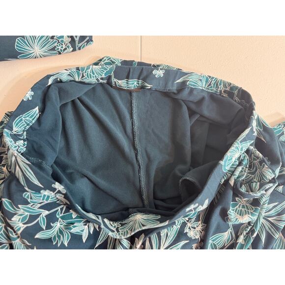 J. Jill Wearever XL top & L shorts set blue floral v neck stretch pockets - Picture 10 of 13